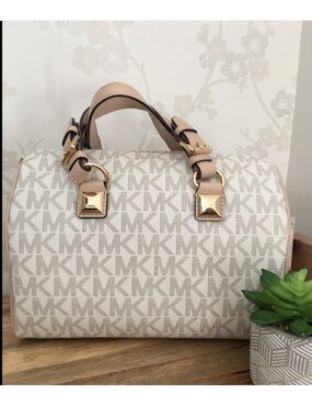 Michael kors Grayson satchel medium vanilla
